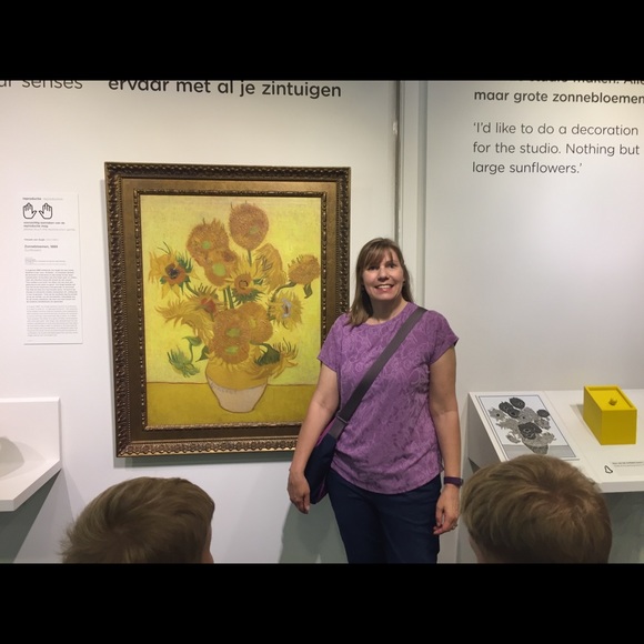 Meet your Posher, Julie, Posh Ambassador - Picture 4 of 5